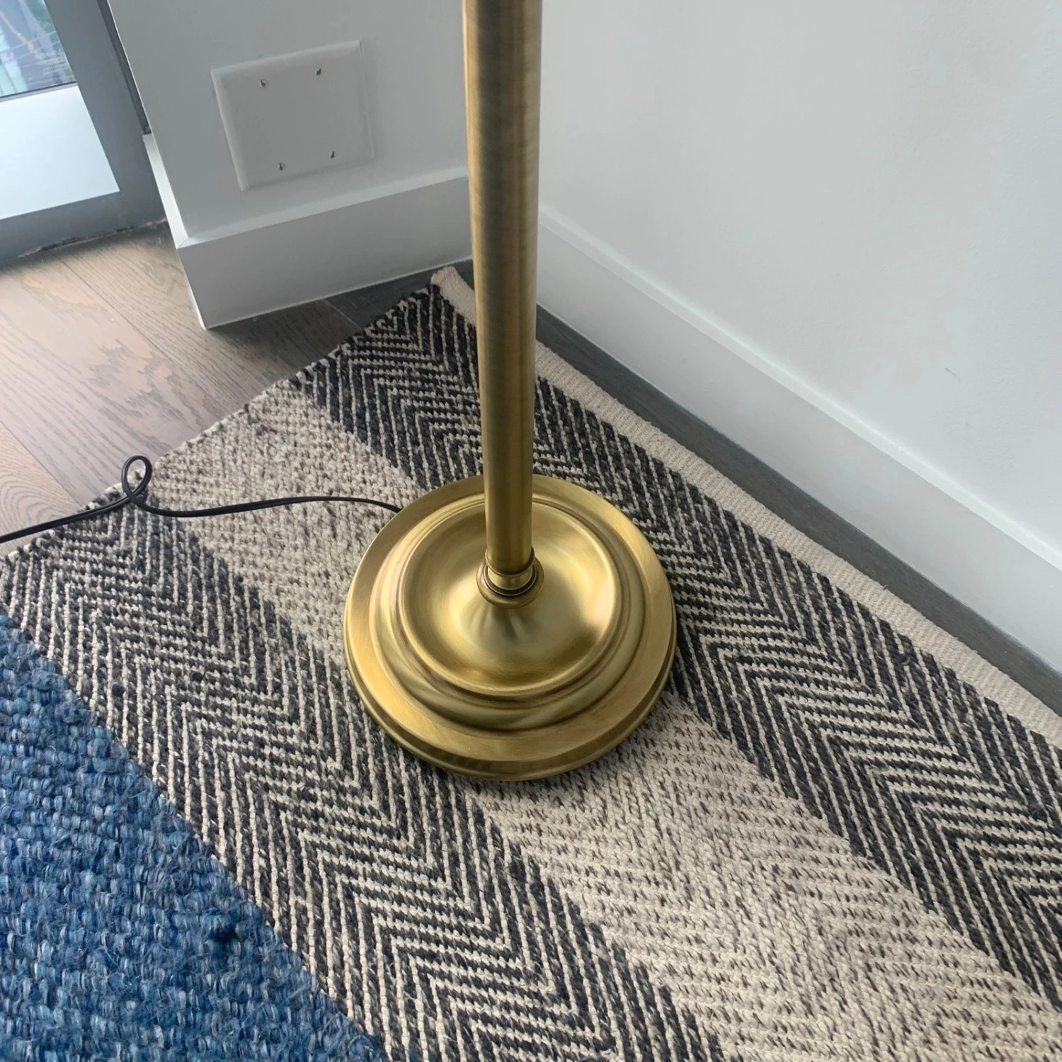House Of Troy CH800 61 Floor Lamp Antique Brass 6 House Of Troy CH800 61 Floor Lamp Antique Brass - Image 4