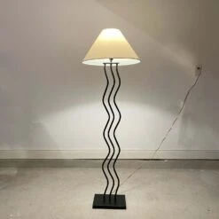 Memphis Style Sculptural Curved Wavy Floor Lamp 8 Memphis Style Sculptural Curved Wavy Floor Lamp -Othe Furniture Shop 1500 1500 frame 0 1438