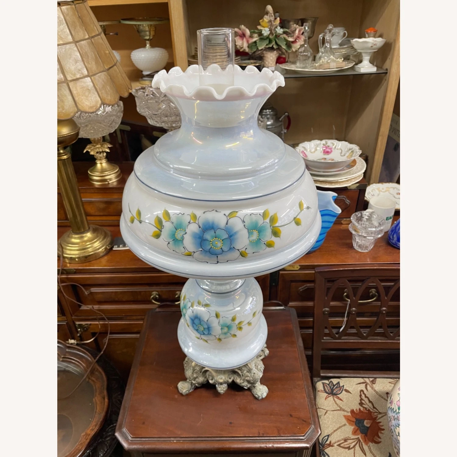 Vintage Gone With The Wind Hurricane Lamp 5 Vintage Gone With The Wind Hurricane Lamp - Image 3