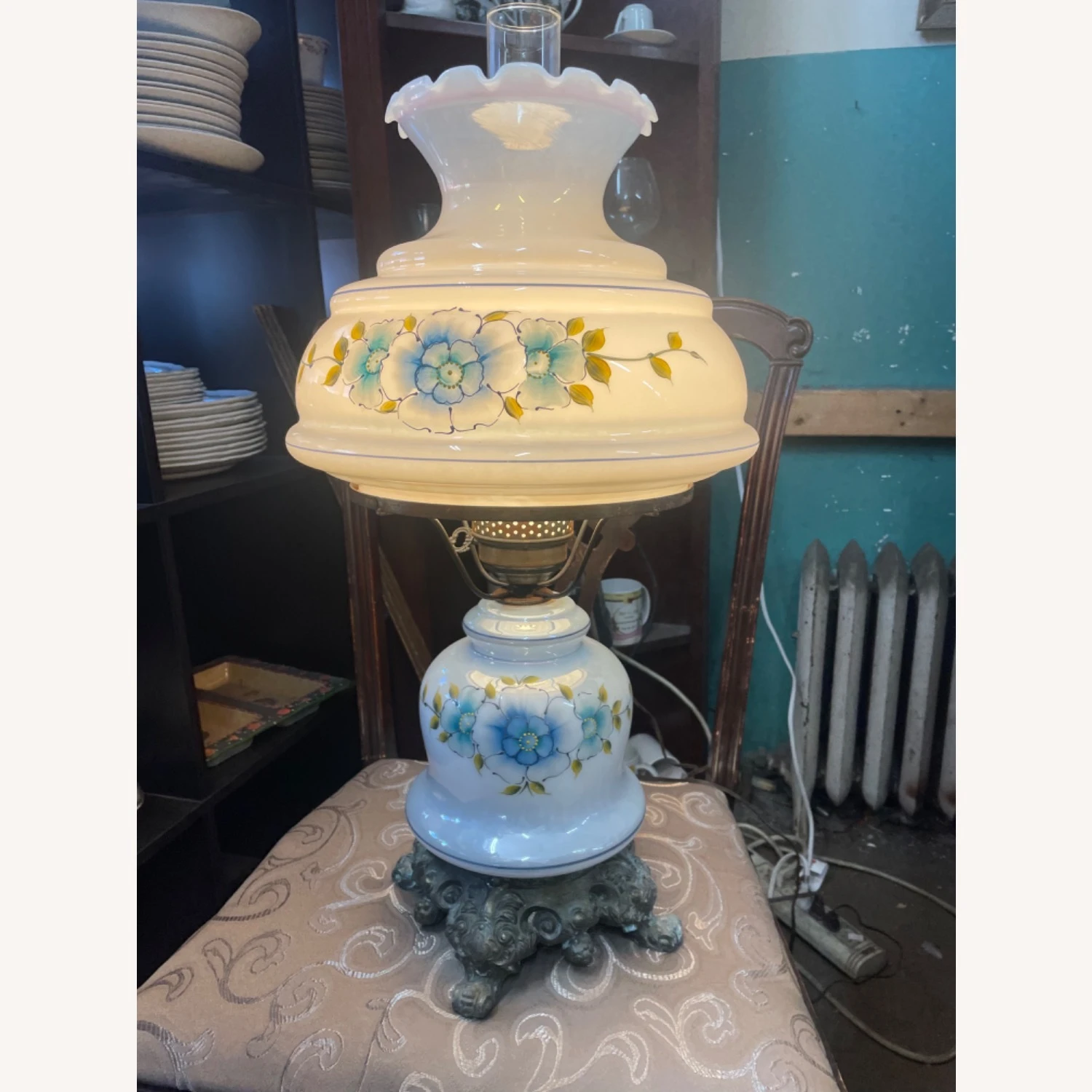 Vintage Gone With The Wind Hurricane Lamp 15 Vintage Gone With The Wind Hurricane Lamp - Image 13