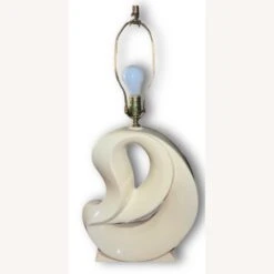 Vintage Abstract Structural Table Lamp In White -Othe Furniture Shop 1500 1500 frame 0 2277