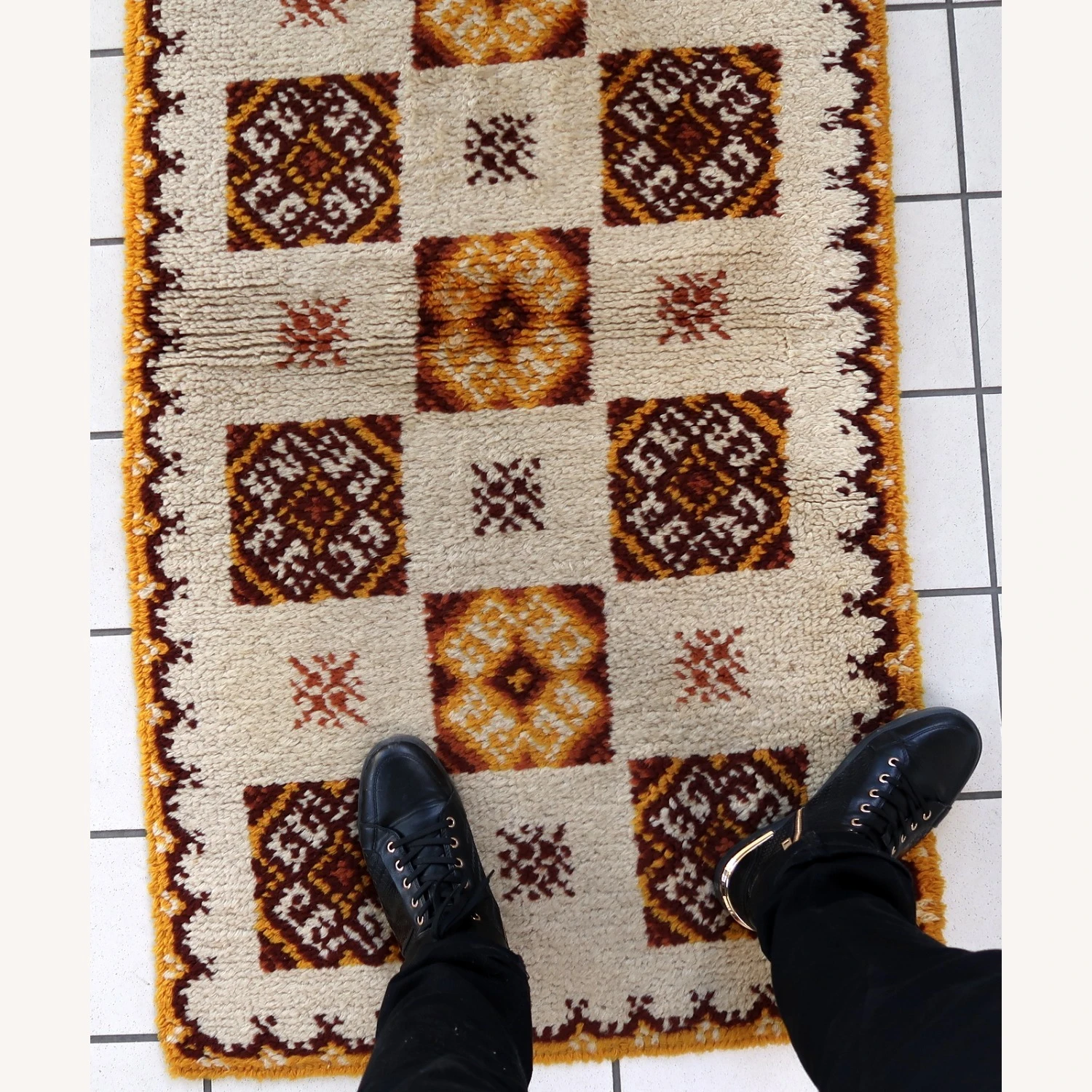 Vintage French Savonnerie Rug 6 Vintage French Savonnerie Rug - Image 4