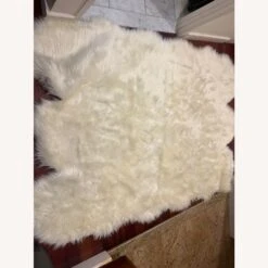 Cream Faux Fur Rug -Othe Furniture Shop 1500 1500 frame 0 3731