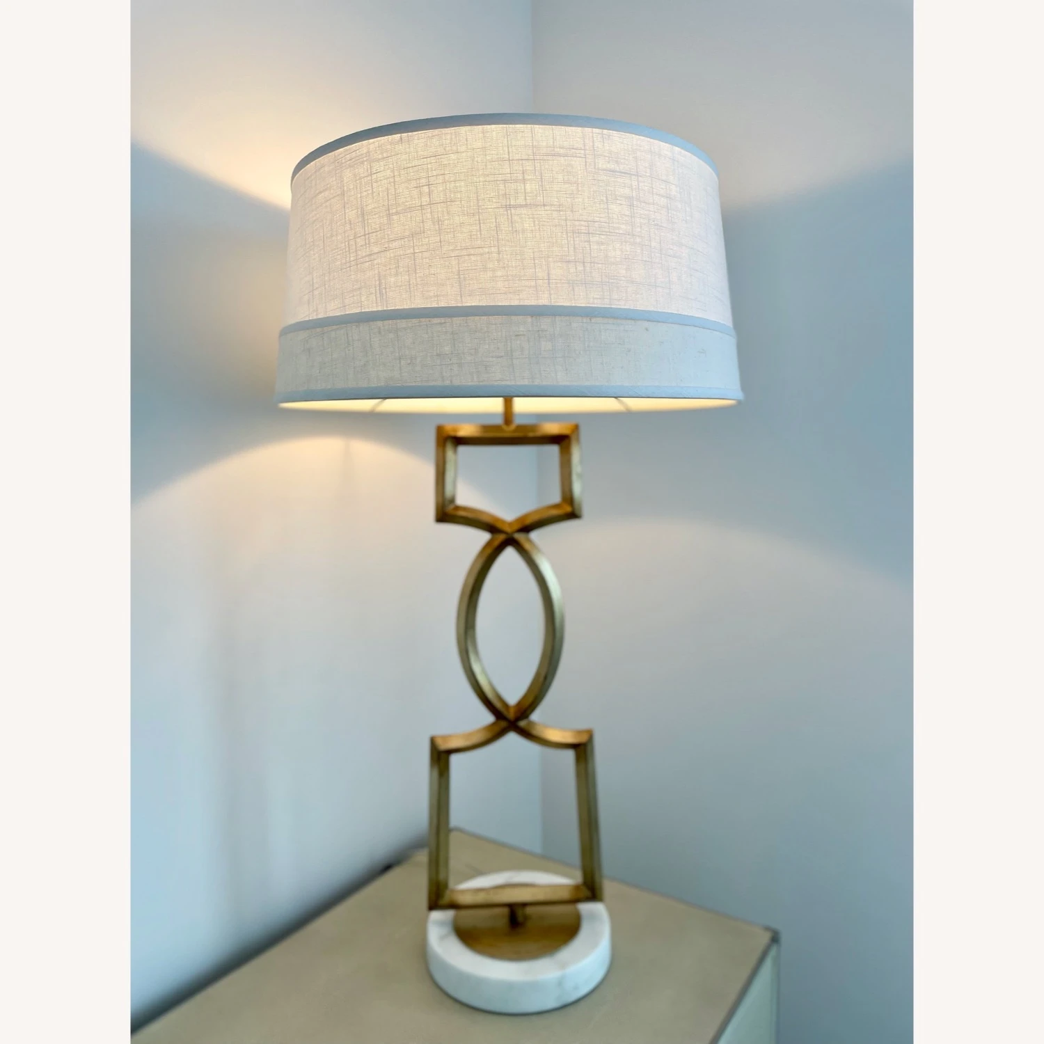 Fine Art Allegretto Gold Single-Light Table Lamp 5 Fine Art Allegretto Gold Single-Light Table Lamp - Image 3