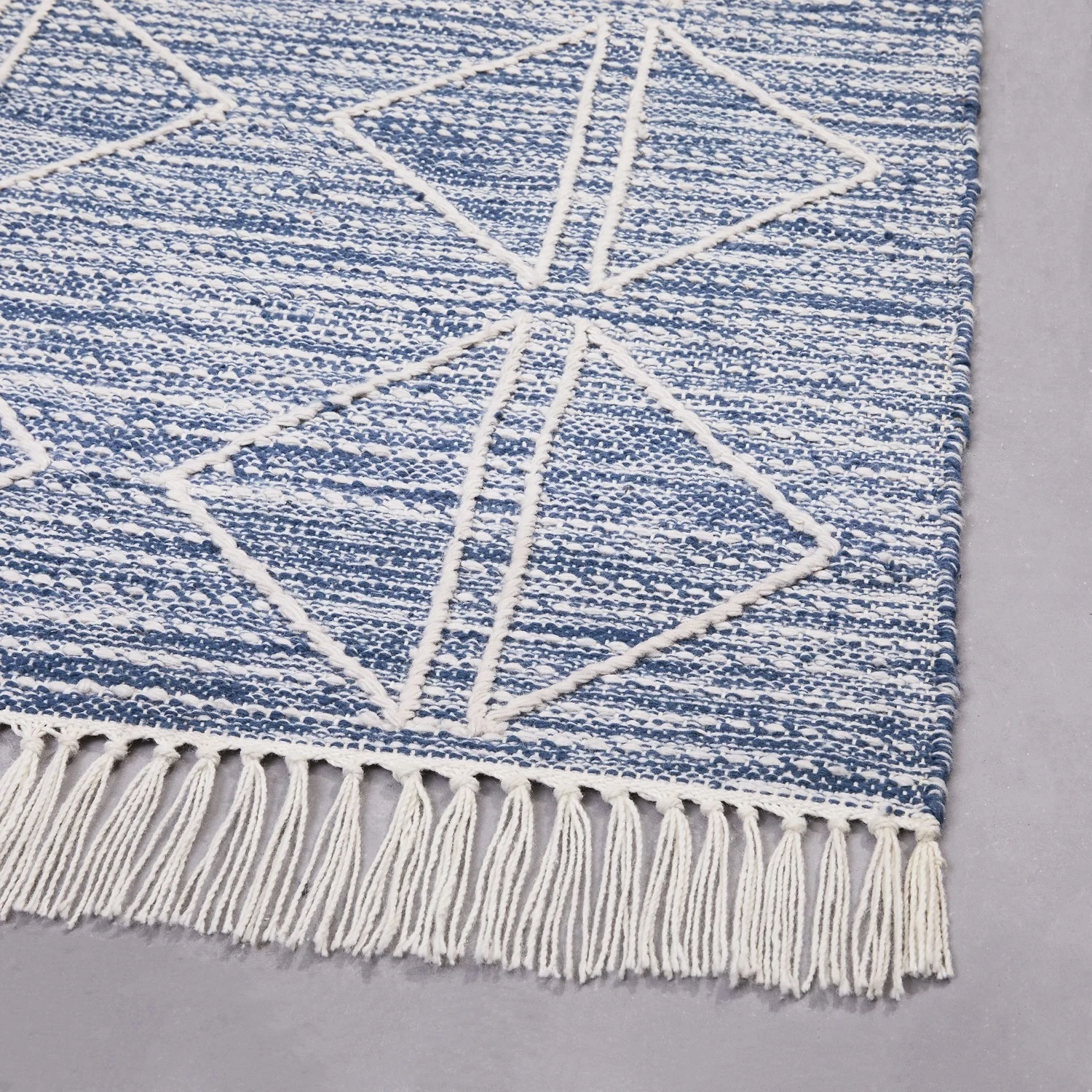 West Elm Reflected Diamonds Indoor/Outdoor Rug 5 West Elm Reflected Diamonds Indoor/Outdoor Rug - Image 3