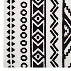 Other 5x8 Area Rug In Geometric Pattern Black & White 17 Other 5x8 Area Rug In Geometric Pattern Black & White -Othe Furniture Shop 1500 1500 frame 0 4813
