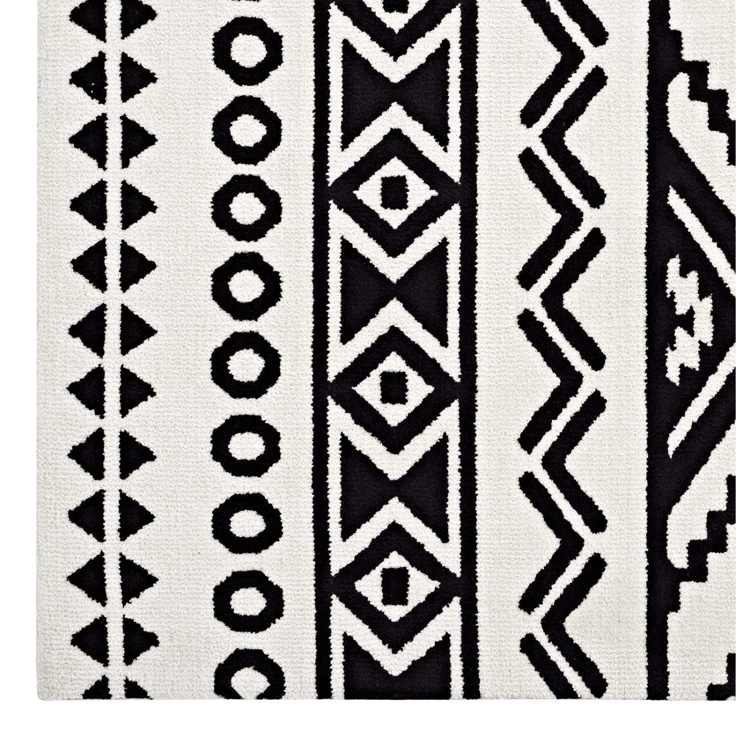 Other 5x8 Area Rug In Geometric Pattern Black & White 9 Other 5x8 Area Rug In Geometric Pattern Black & White - Image 7