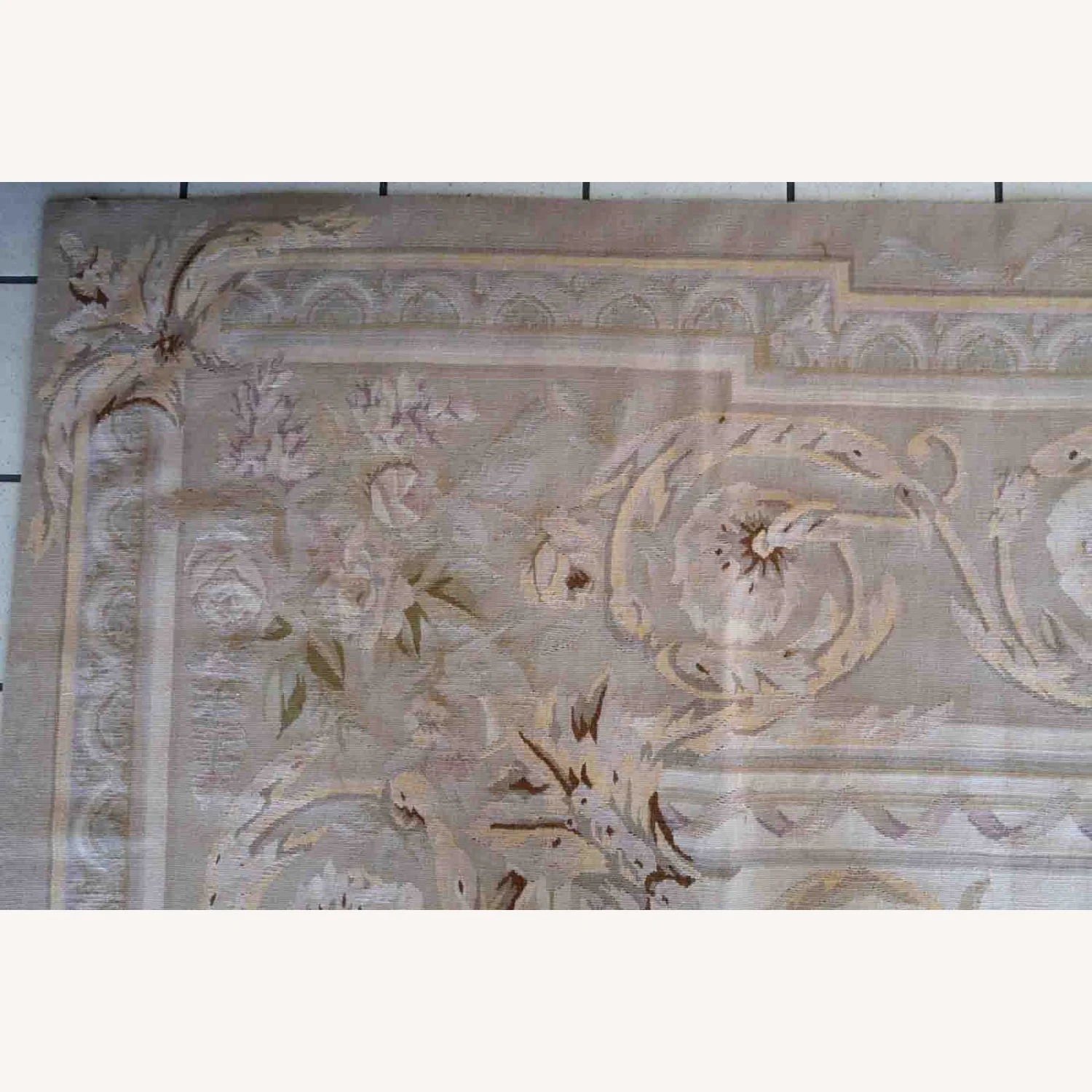 Handmade Vintage French Aubusson Rug 13 Handmade Vintage French Aubusson Rug - Image 11