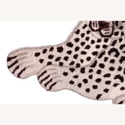 Contemporary Wild Snow Leopard Rug - 1'6'' X 3'0''