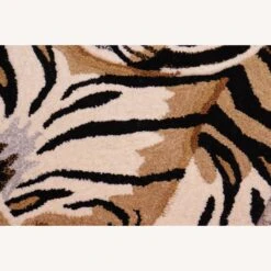 Majestic Vintage Lion Design Wool Rug 2'0''x3'0'' -Othe Furniture Shop 1500 1500 frame 0 5326