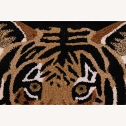 Majestic Vintage Lion Design Wool Rug 2'0''x3'0'' -Othe Furniture Shop 1500 1500 frame 0 5327