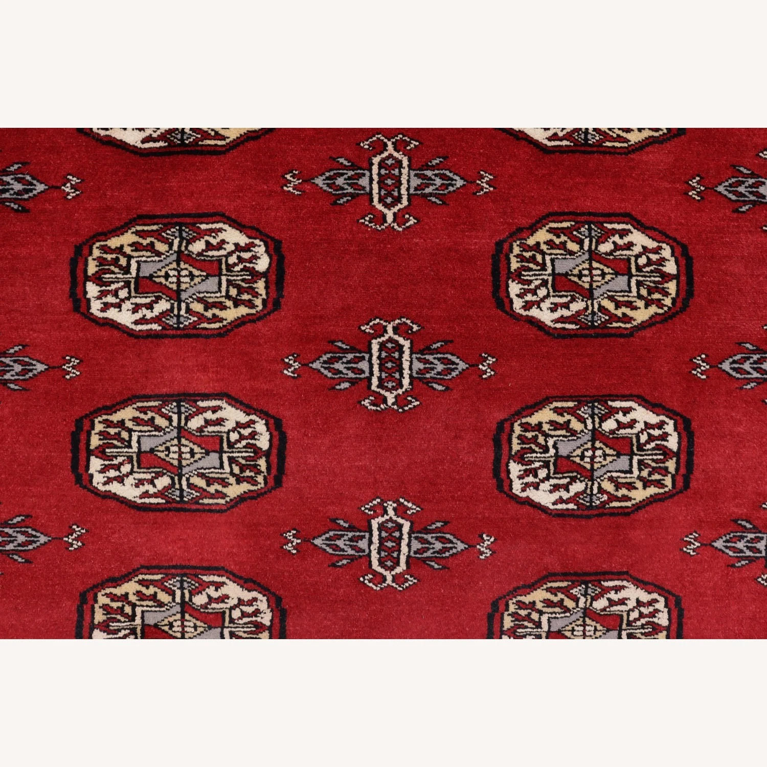 Shabby Chic Bokhara Red/Gray Wool Rug 12 Shabby Chic Bokhara Red/Gray Wool Rug - Image 10