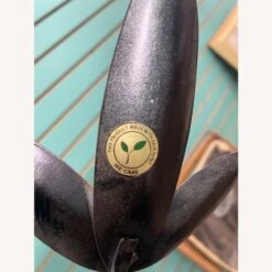 DecMode Metal Wall Flower Sculpture -Othe Furniture Shop 1500 1500 frame 0 6379