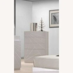 Other Chest In White & Light Grey Lacquer Finish -Othe Furniture Shop 1500 1500 frame 0 7332