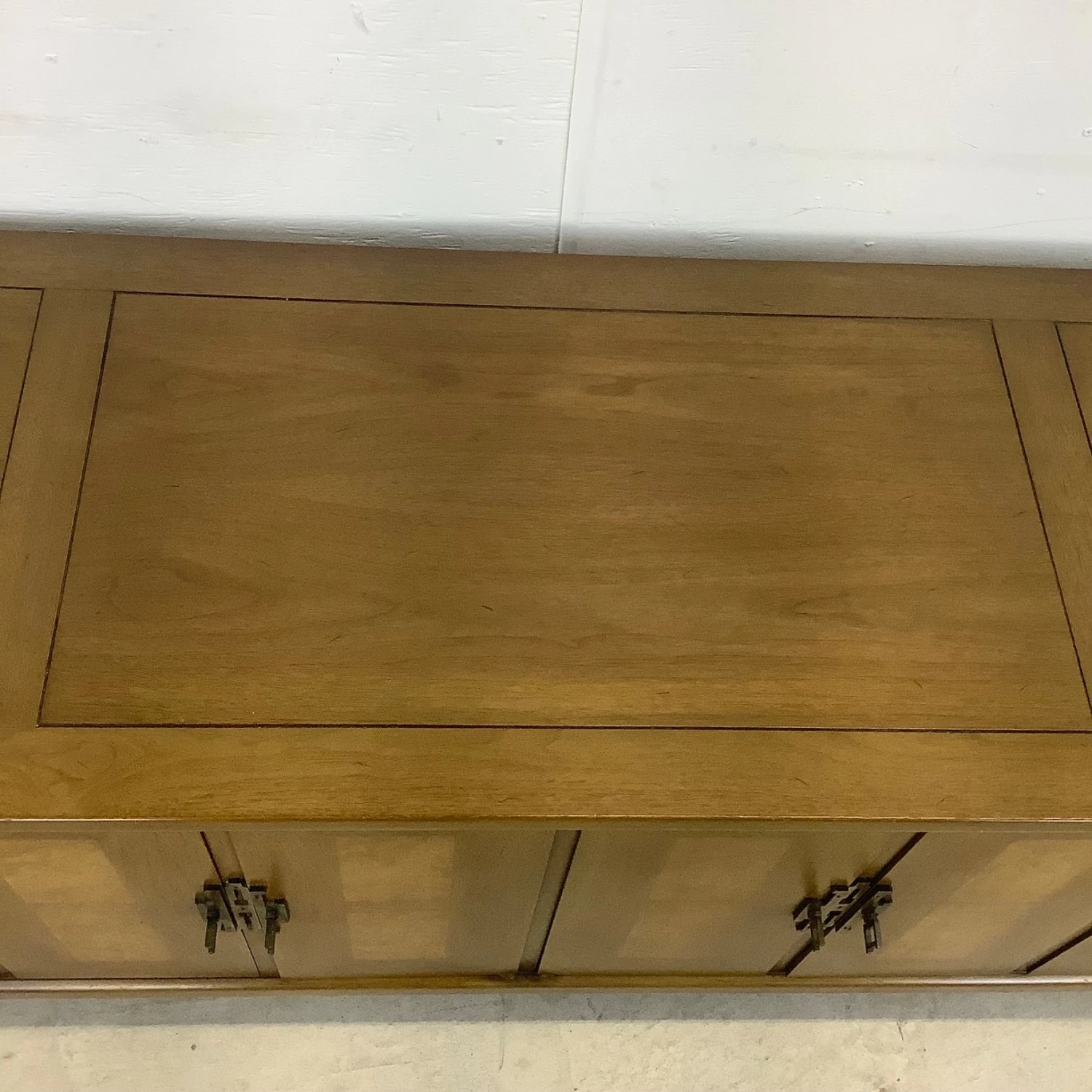 Mid-Century Sideboard With Display Shelf 7 Mid-Century Sideboard With Display Shelf - Image 5