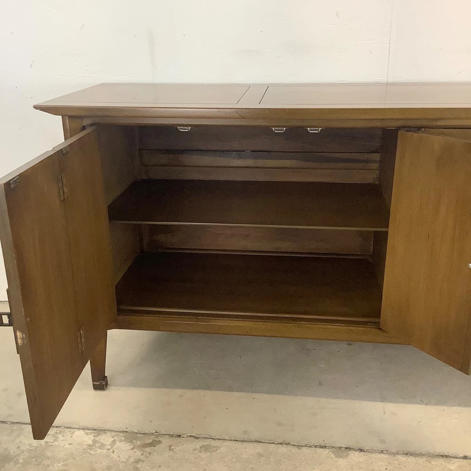 Mid-Century Sideboard With Display Shelf 10 Mid-Century Sideboard With Display Shelf - Image 8