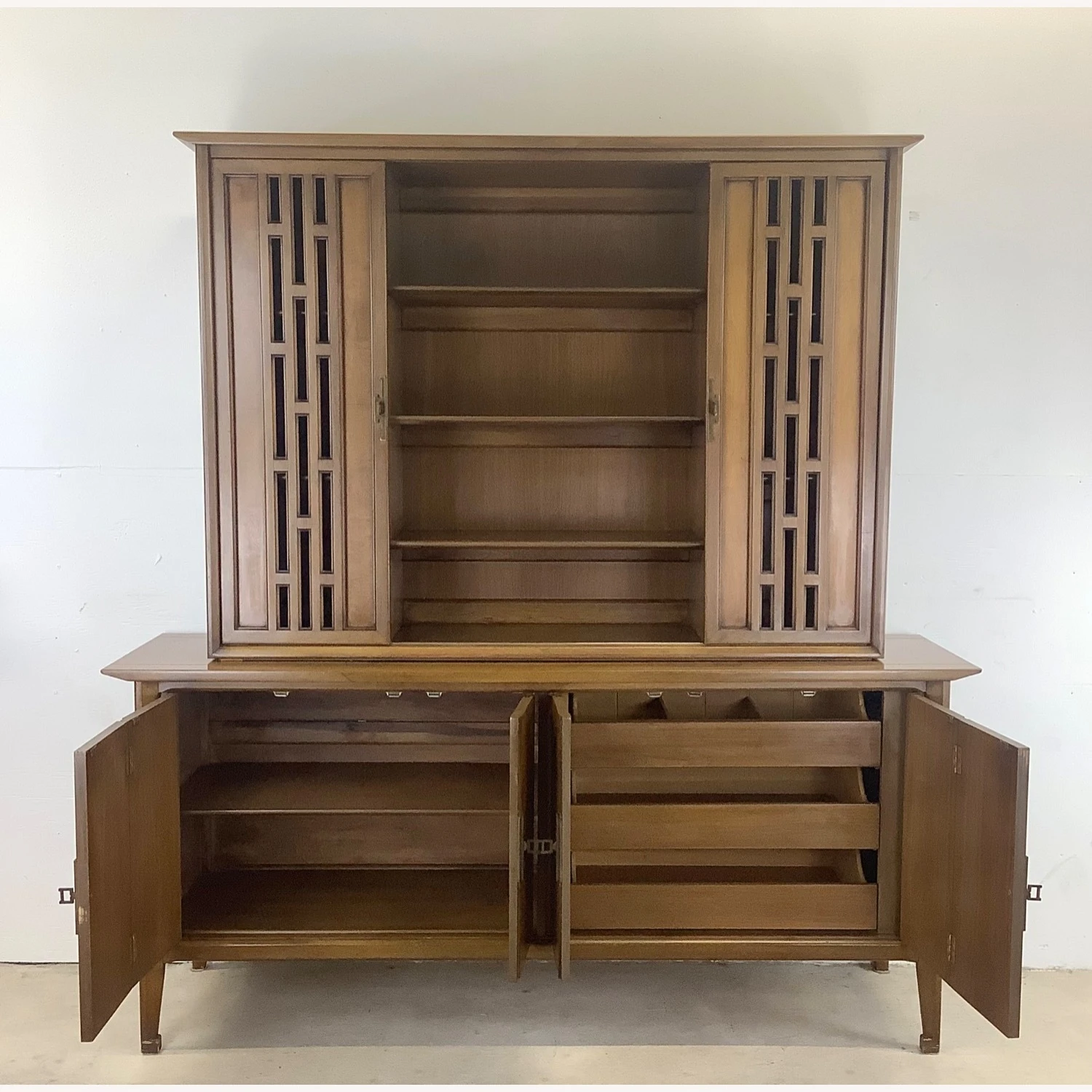 Mid-Century Sideboard With Display Shelf 20 Mid-Century Sideboard With Display Shelf - Image 18