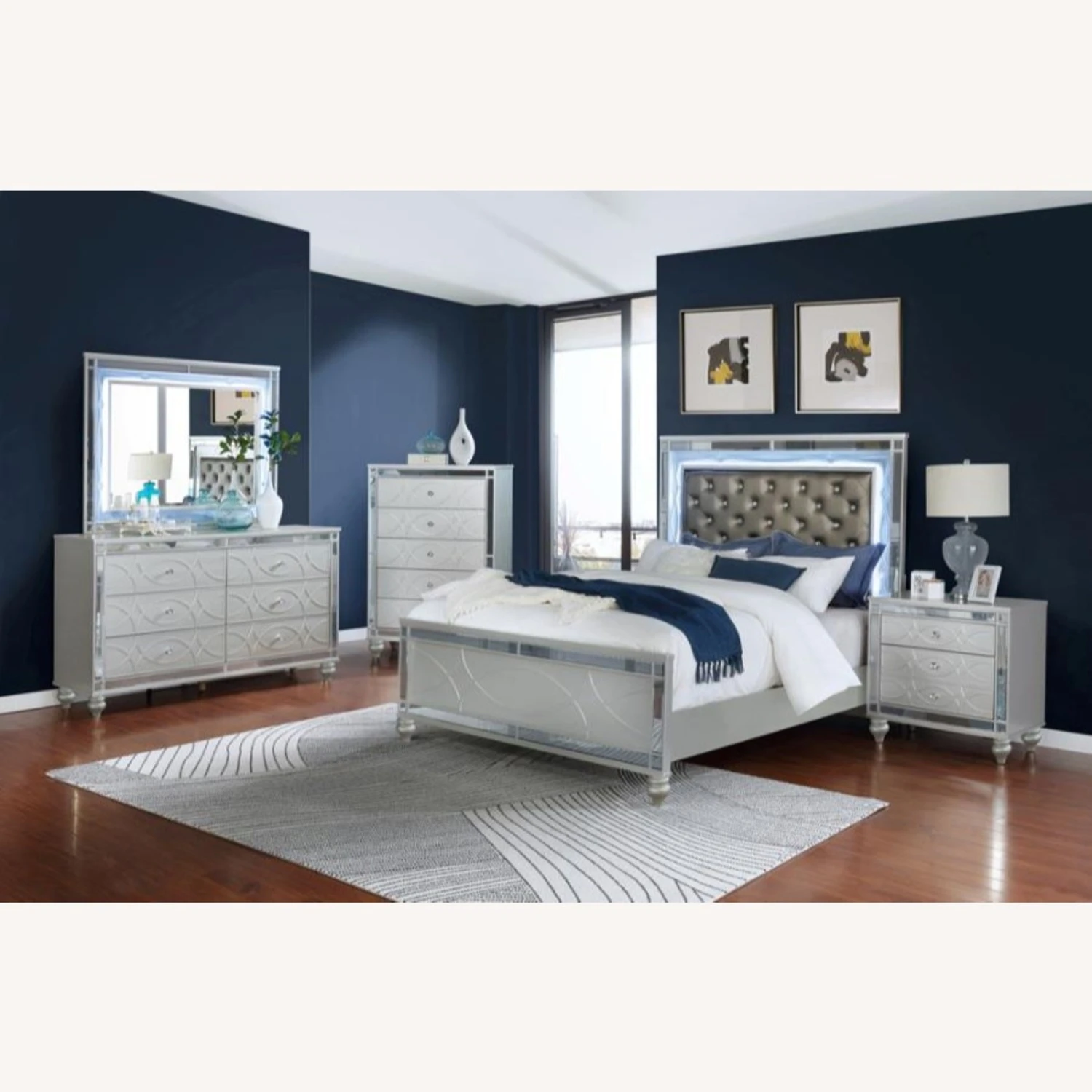 Other King Bed In Silver Metal & Metallic Leatherette 7 Other King Bed In Silver Metal & Metallic Leatherette - Image 5
