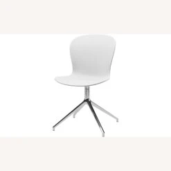 BoConcept Milano Dining Table 1 And Adelaide Chairs 4 20 BoConcept Milano Dining Table 1 And Adelaide Chairs 4 -Othe Furniture Shop 1500 1500 frame 0 8933